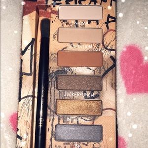 Urban Decay Gold Griot eyeshadow palette